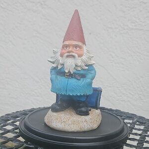 Authentic Travelocity Roaming Gnome Business Card Holder Figurine/Statue